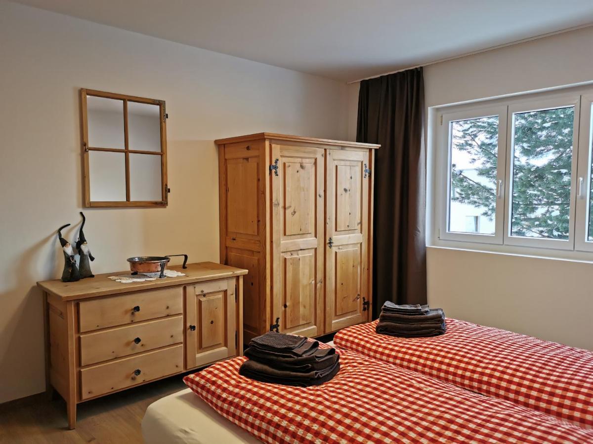 Ferienwohnung Pontresina - Chesa Andrea - Gartensitzplatz Ngoại thất bức ảnh